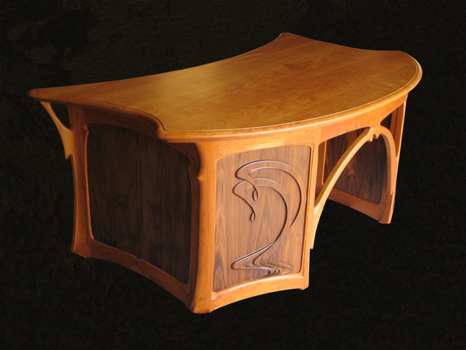 [Art Nouveau Desk]